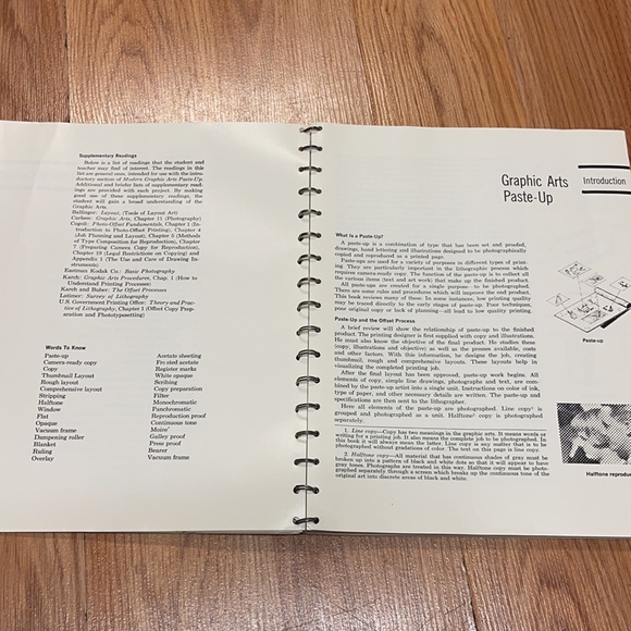Vintage 1970s Paste Up Graphic Arts book - Picture 7 of 9